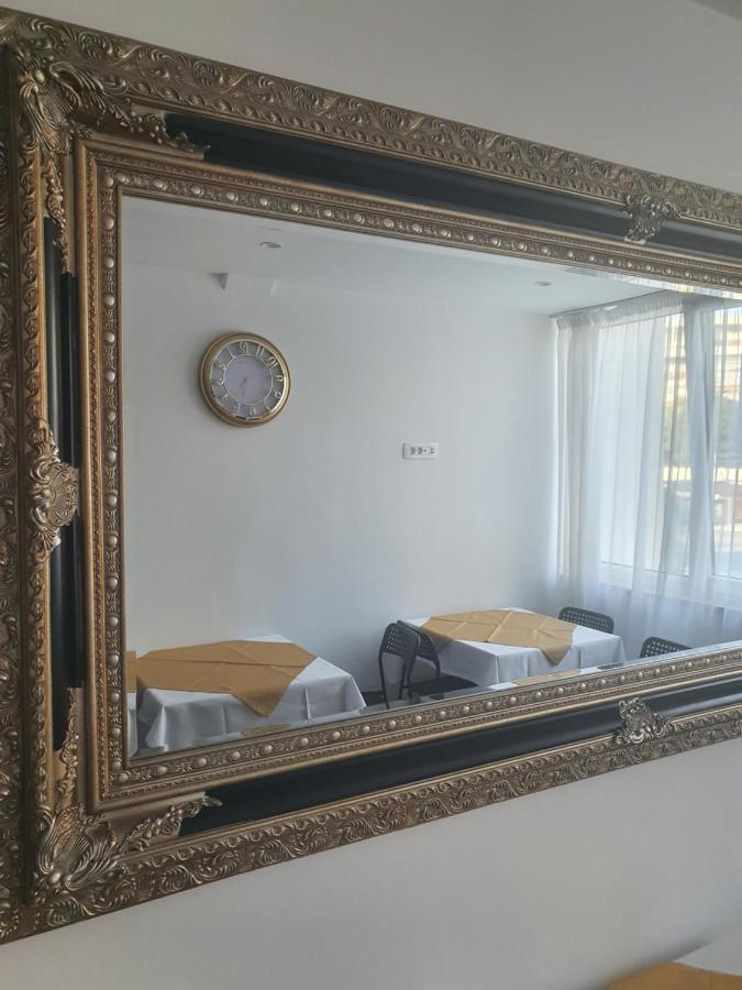 B Gold Luxury Rooms B&B Split Exterior foto