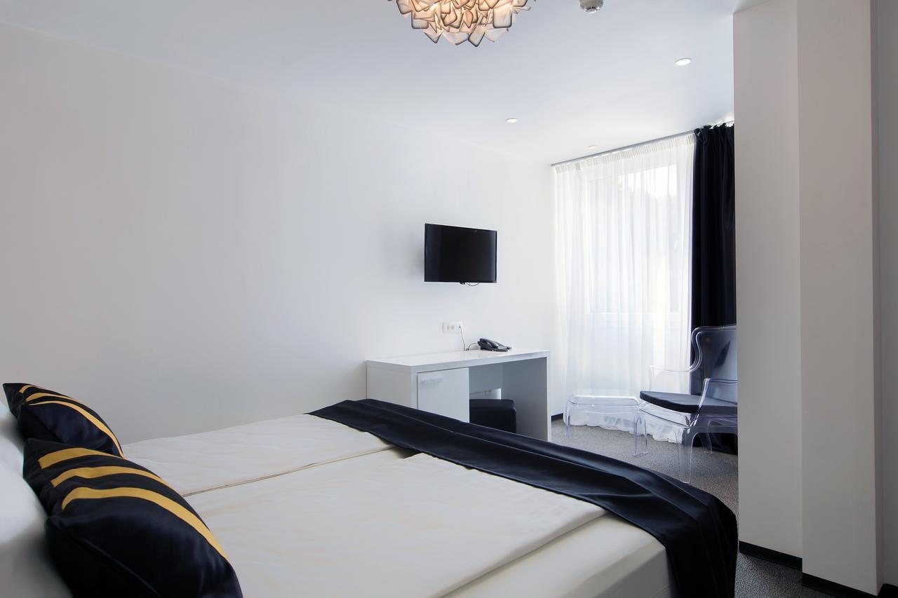 B Gold Luxury Rooms B&B Split Exterior foto